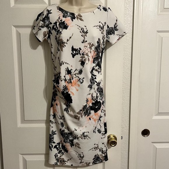 Pink Blush Floral Maternity Dress Size Small - Picture 2 of 7
